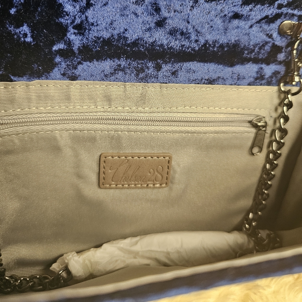 NWOT Blue Velvet Chealsea 28 Clutch - Picture 11 of 12